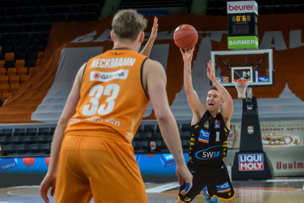 在俱乐部荣 在俱乐部荣